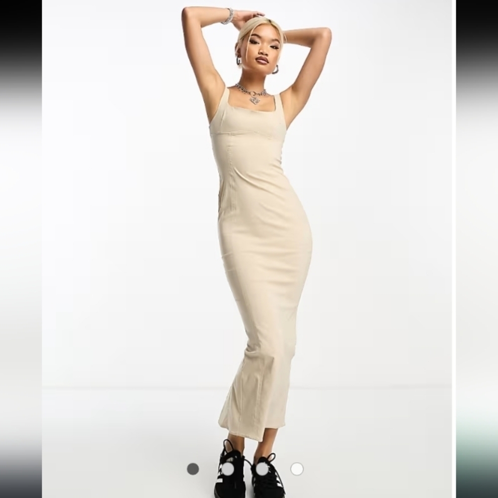 Bershka Y2K Seamed Corset Sweetheart Neckline Bodycon Stretchy Maxi Dress Ecru